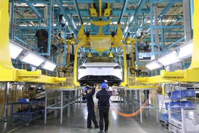 小鵬汽車進(jìn)入交付關(guān)鍵期，海馬小鵬智能工廠以人工智能基礎(chǔ)軟件鑄造品質(zhì)保證